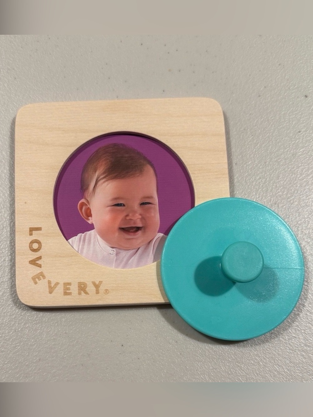 Lovevery First Puzzle The Inspector Kit 7-8 Months
